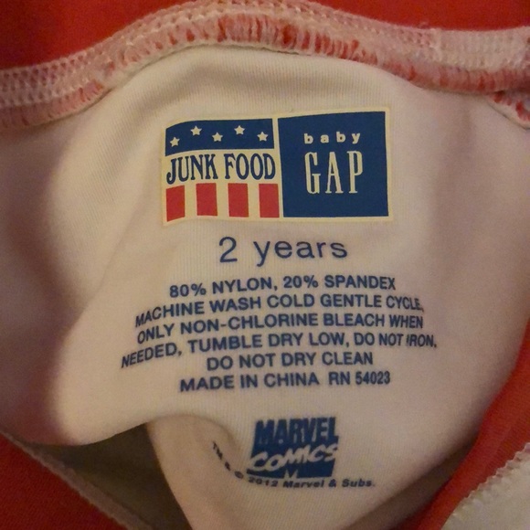 Captain America Swim Shorts & Rash Guard, 2T - Picture 5 of 12